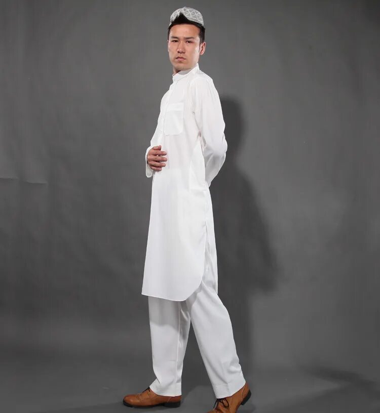 Мужская мусульманская одежда. Изар одежда. Мусульманский абайя мужской. Изар одежда. Харз изар.