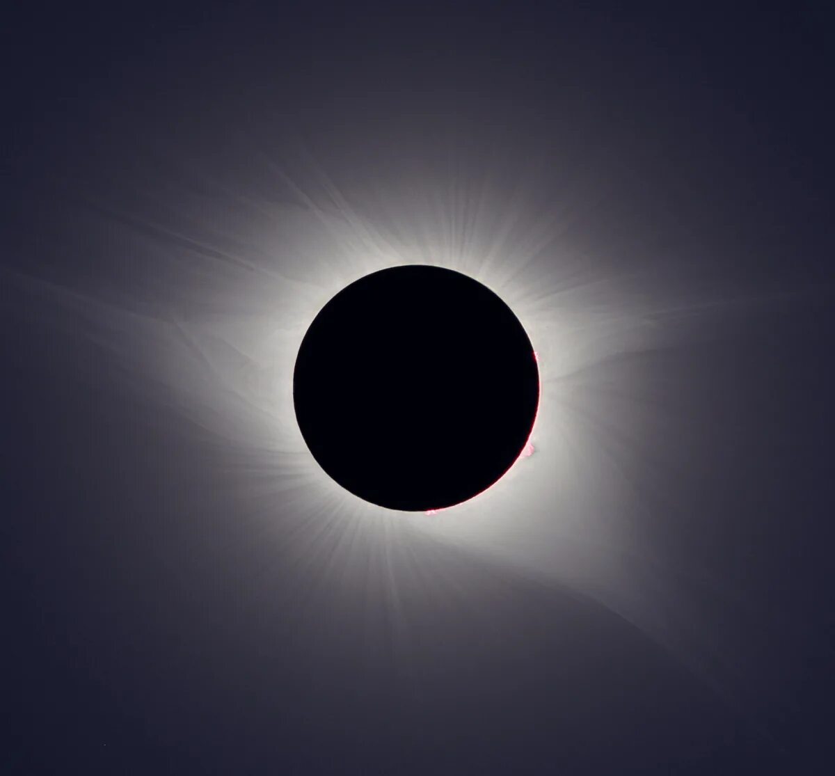 Солнечное затмение 9 марта 1997. 19 апреля 2004 года затмение. Затмение 1997. Затмение 1997. Затмение 1997.