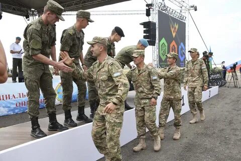 Военнослужащие 2020