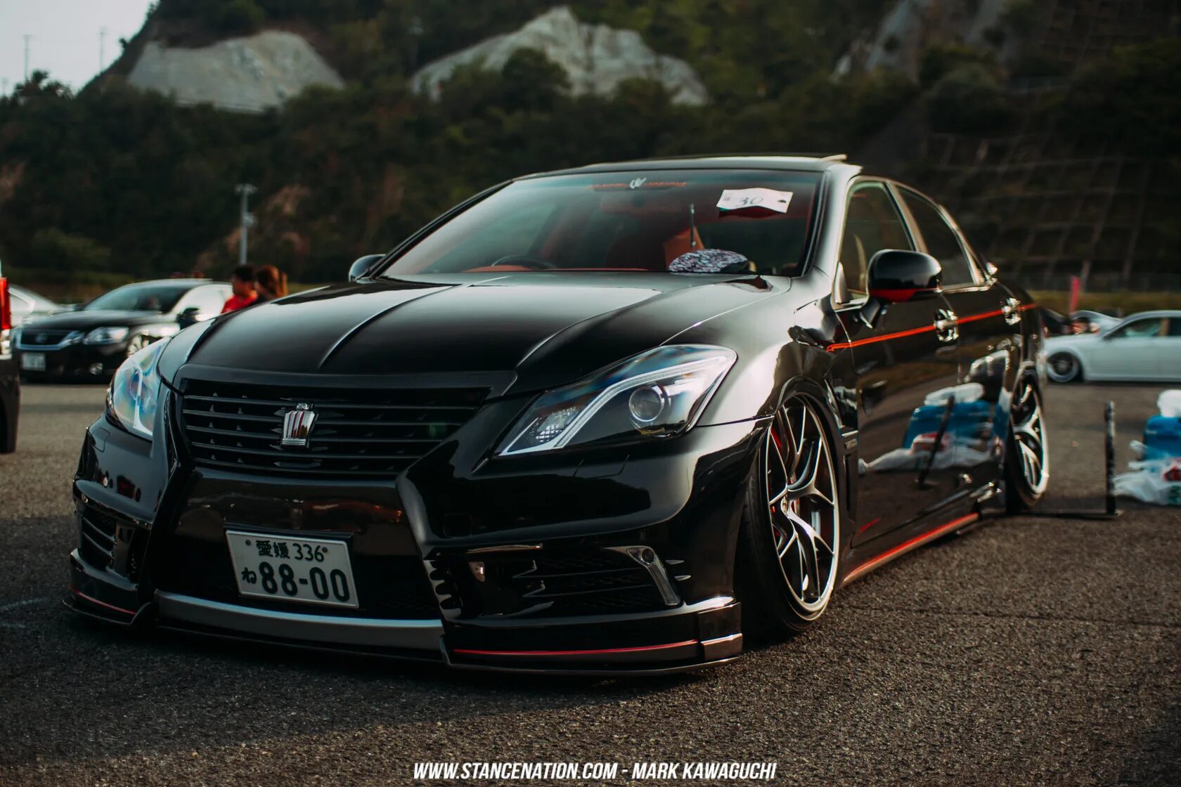 Tuning фото. Crown 200 Tuning. Crown 180 Tuning. Toyota Crown Majesta s200 stance. Toyota Crown s200 athlete.