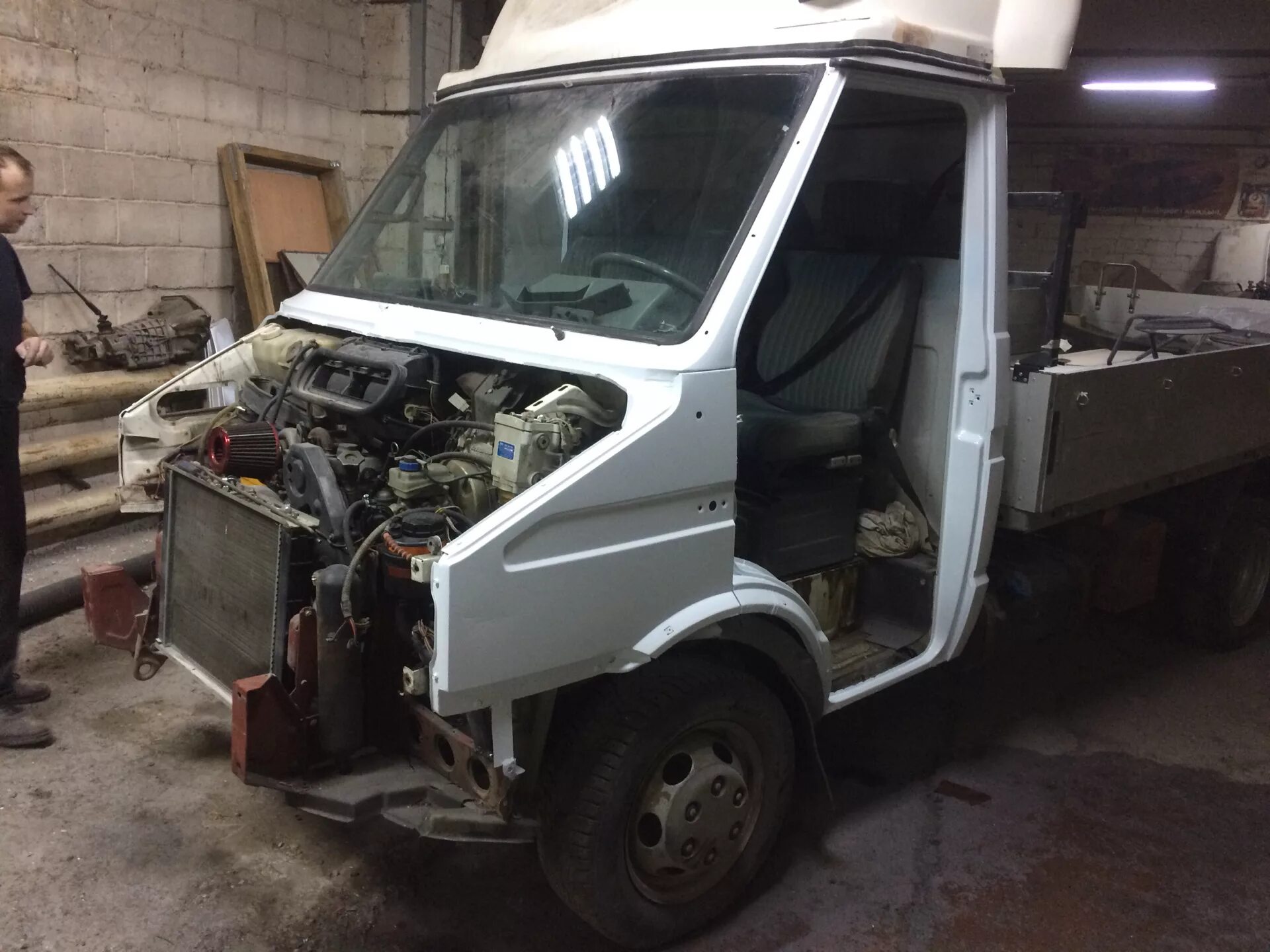 Кабина ивеко челябинск. Iveco daily кабина. Ивеко дэйли двойная кабина. 5 l. Ивеко дейли 2022 салон.