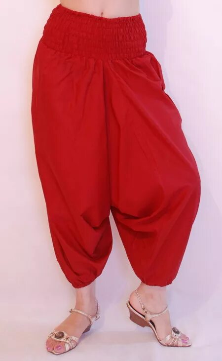 Спортивные брюки галифе женские. Восточные шаровары мужские. Шаровары в фильмах. Шаровар слушать. Одевай штаны или надевай.