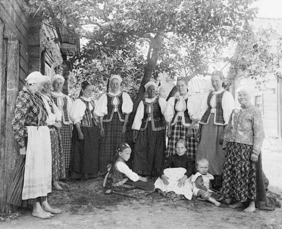 Саамы кольского полуострова. Ингерманландские крестьяне 19 века. Древние финские племена. Финское племя 3. В чем хранят энджеру в эфиопии.