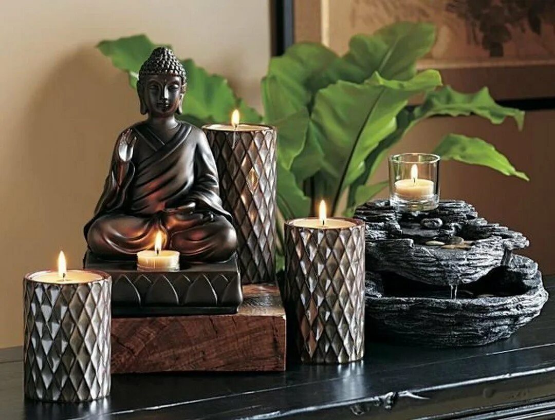 Фен шуй фото. Фэн-шуй интерьер Будда. Будда Лотос свечи. Бали декор Будда. Интерьер в буддийском стиле.