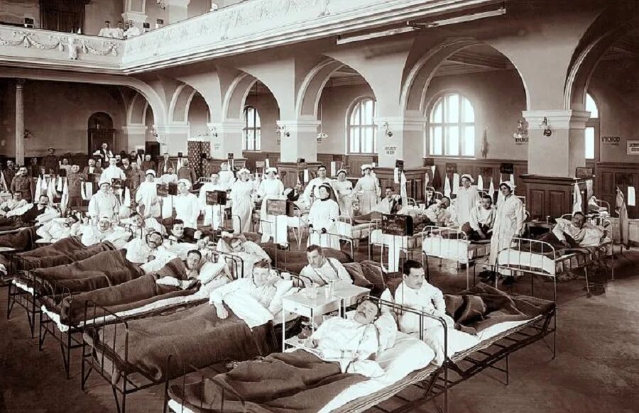 Зимний дворец госпиталь 1914. Госпиталь первой мировой войны. Госпиталь красного Креста в 1917г в Туле.