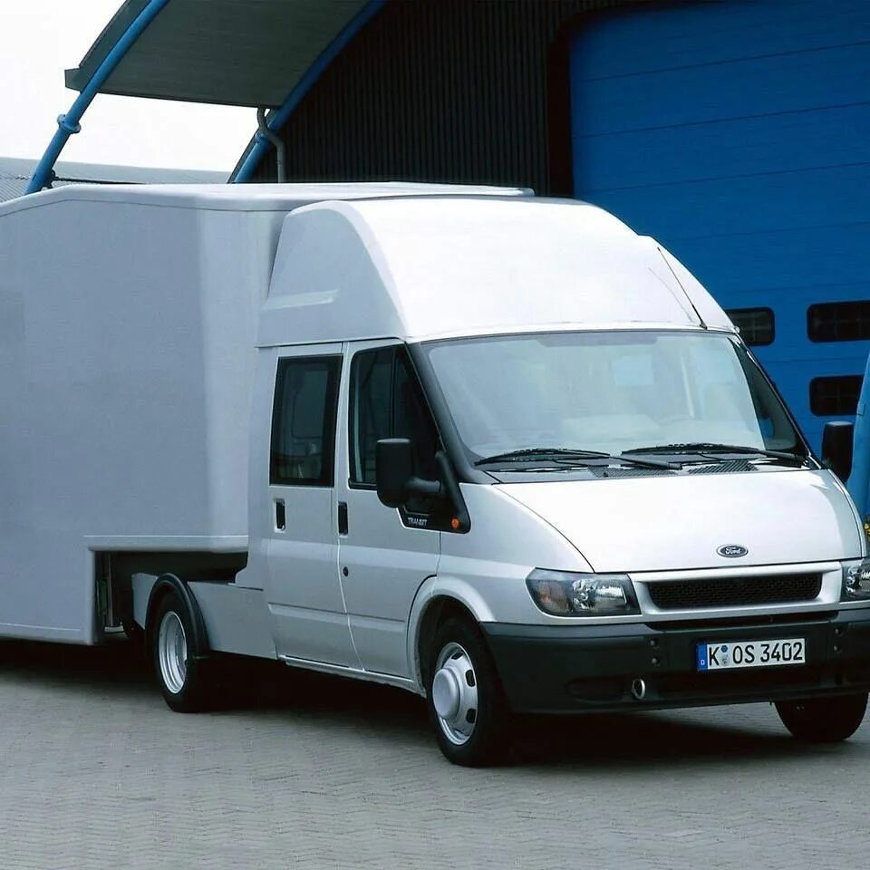 Фургон категории б. Ford Transit 2000 грузовой. Ford Transit 2000 фургон. Ford Transit 3.5 т. Ford Transit '2000–06.