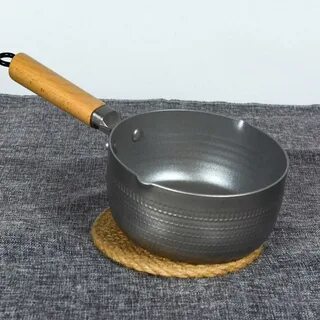 Кастрюля с ручкой