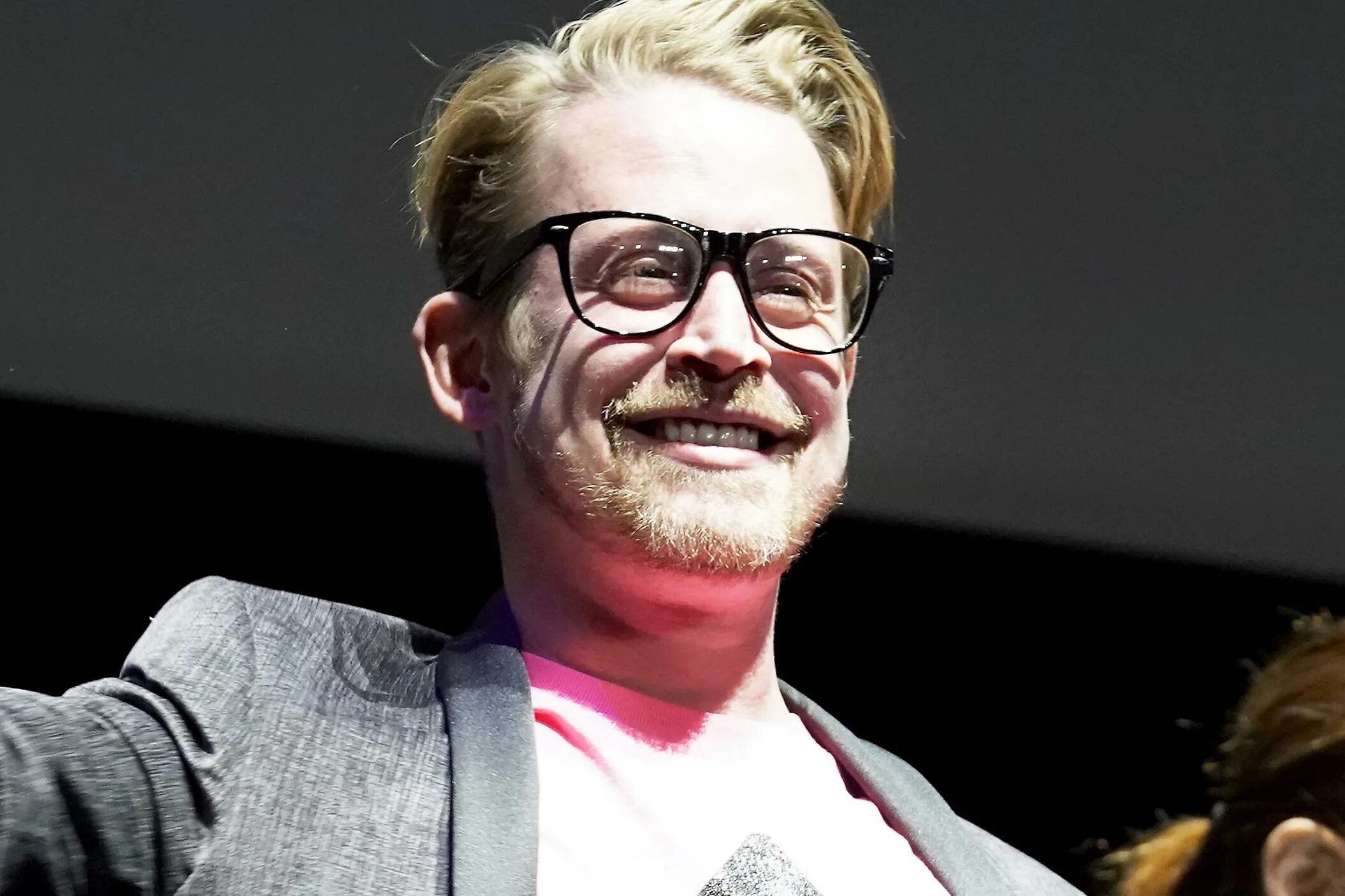 маколей калкин. маколей калкин. кристиан калкин. маколей калкин 2021. маколей калкин (macaulay culkin).