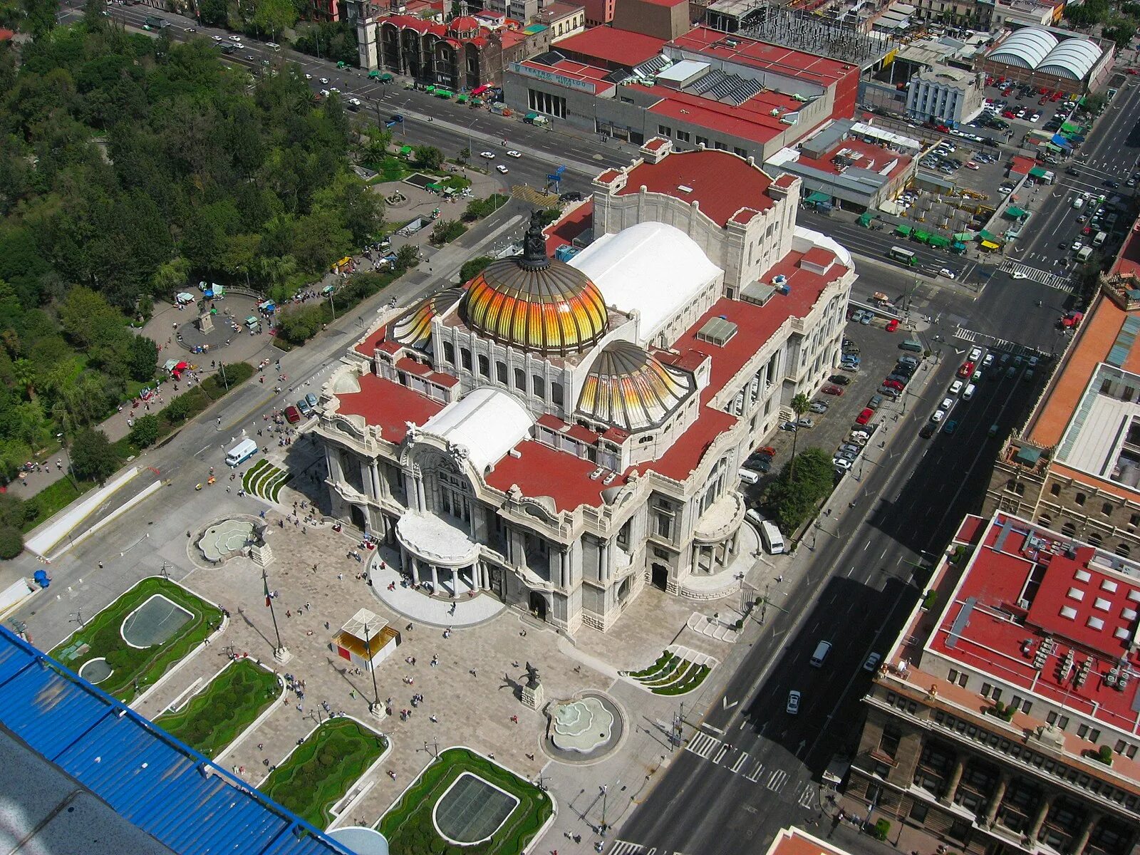 Bellas artes. Дворец изящных искусств (Мехико). Оперный театр Мехико. Мехико Bellas Artes. Мексика дворец изящных искусств в Мехико фото.