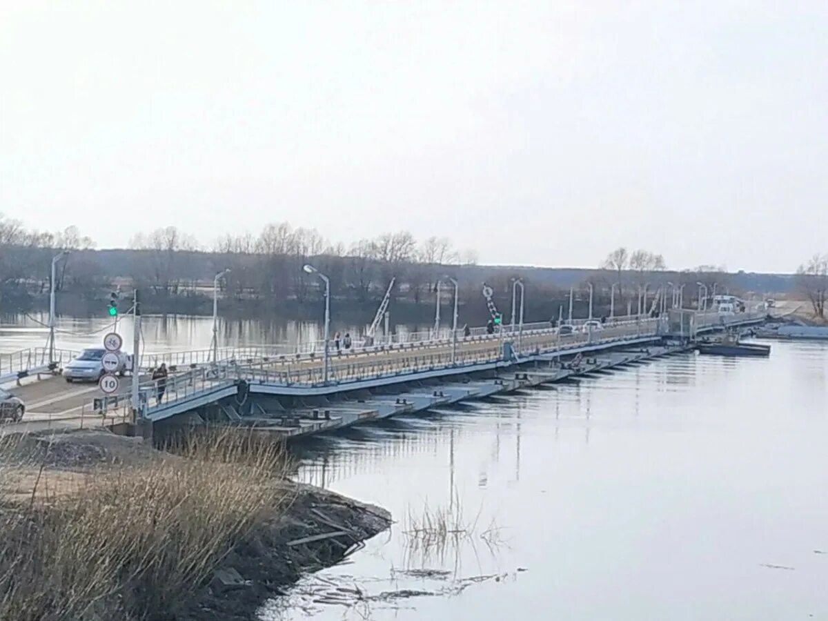 Понтонный мост спасск рязанский. Озеры - кашира понтонный мост. Понтонный мост на оке озеры. Озёры московской области понтонный мост. Понтонный мост ока озеры.