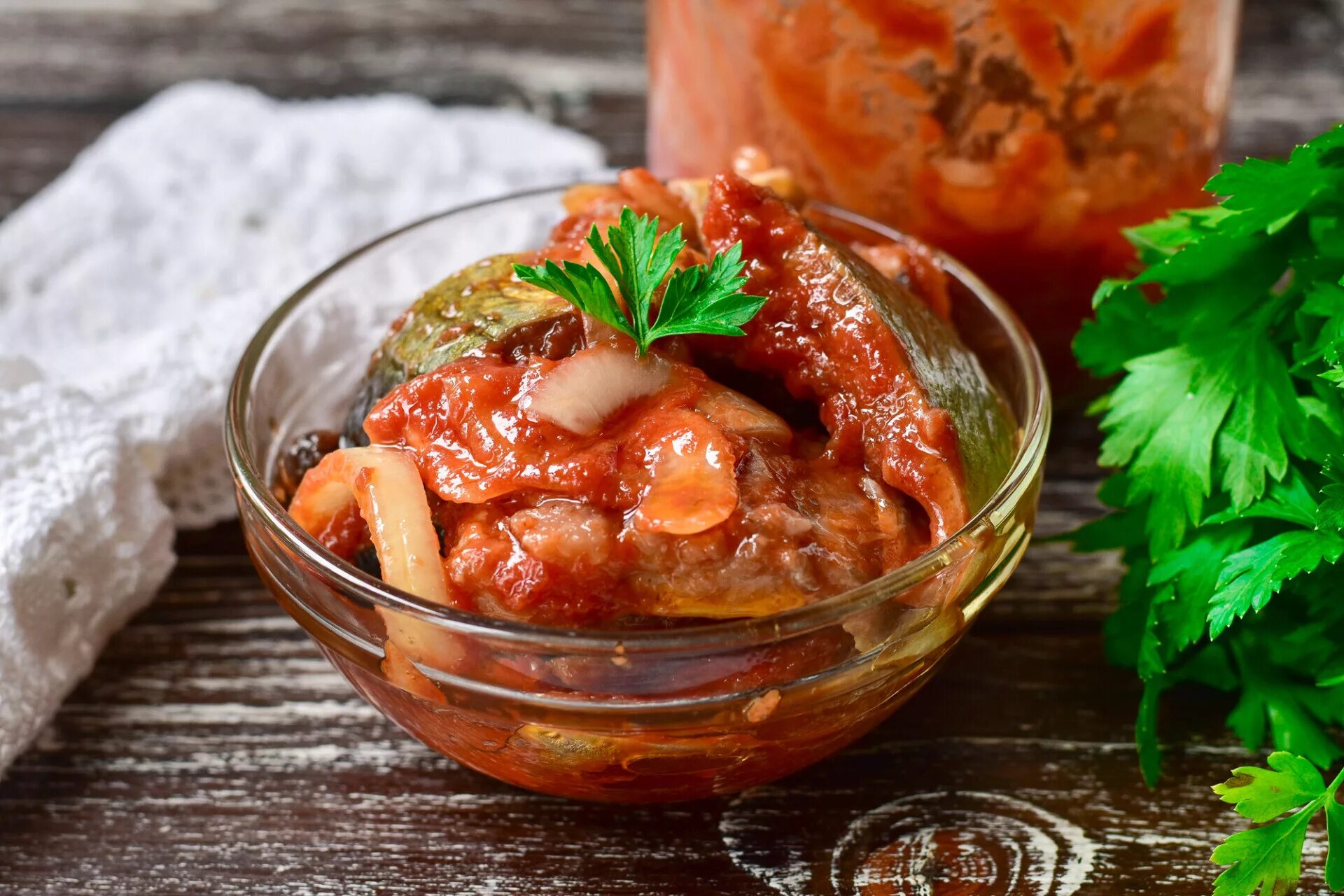 селедка в томатном соусе. солёная капуста на зиму. цветная капуста консервированная. сельдь в томатном соусе. консервированные кабачки.