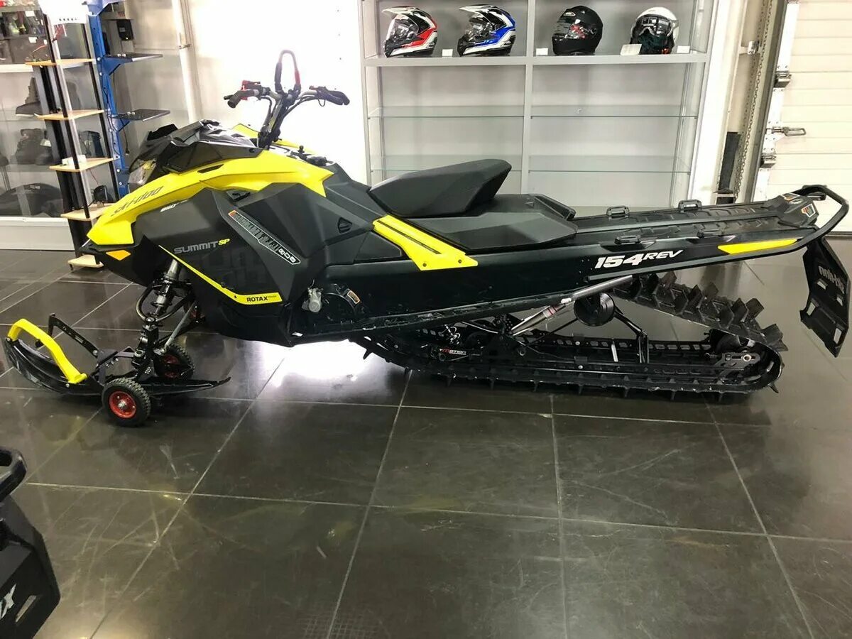 Ski doo summit 850