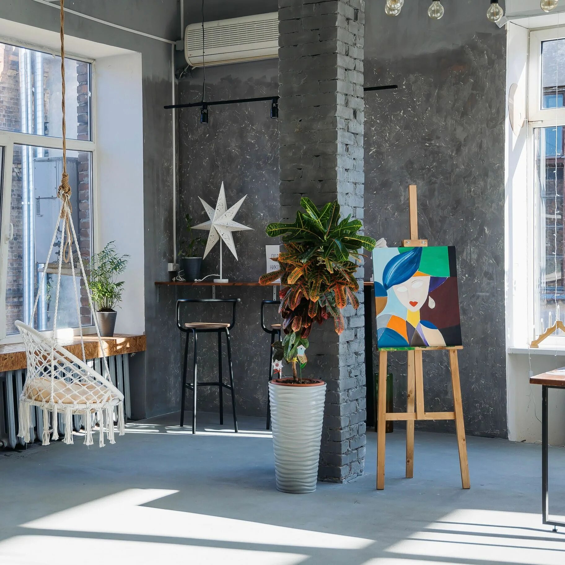 Чудо чердачок базовская. Арт лофт чудеса. Чудо лофт. Лофт с арт объектами в азии. Чудо лофт.