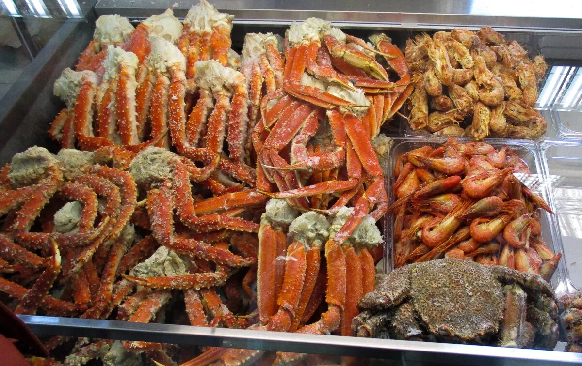 Деликатесы владивостока. Морепродукты дальнего востока. Морские деликатесы владивосток. Морепродукты краб. Краб деликатес.