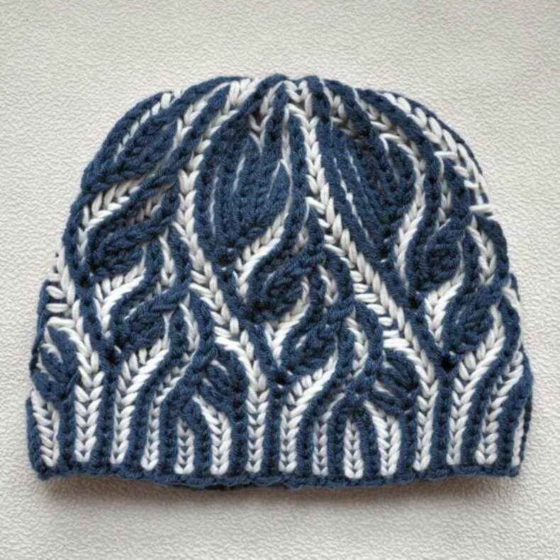 Техника бриошь крючком. Шапка бини техника Бриошь. Вязаные шапки Бриошь. Вязаная шапка в технике Бриошь. Шапка техника Бриошь мастер класс.