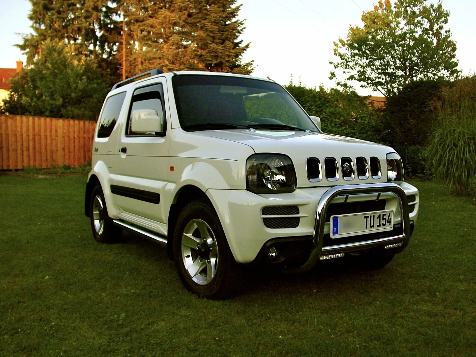 Suzuki tune. Suzuki Jimny 1. Suzuki Jimny 1.3 2011. Suzuki Jimny 3. Suzuki Jimny 3 Tuning.