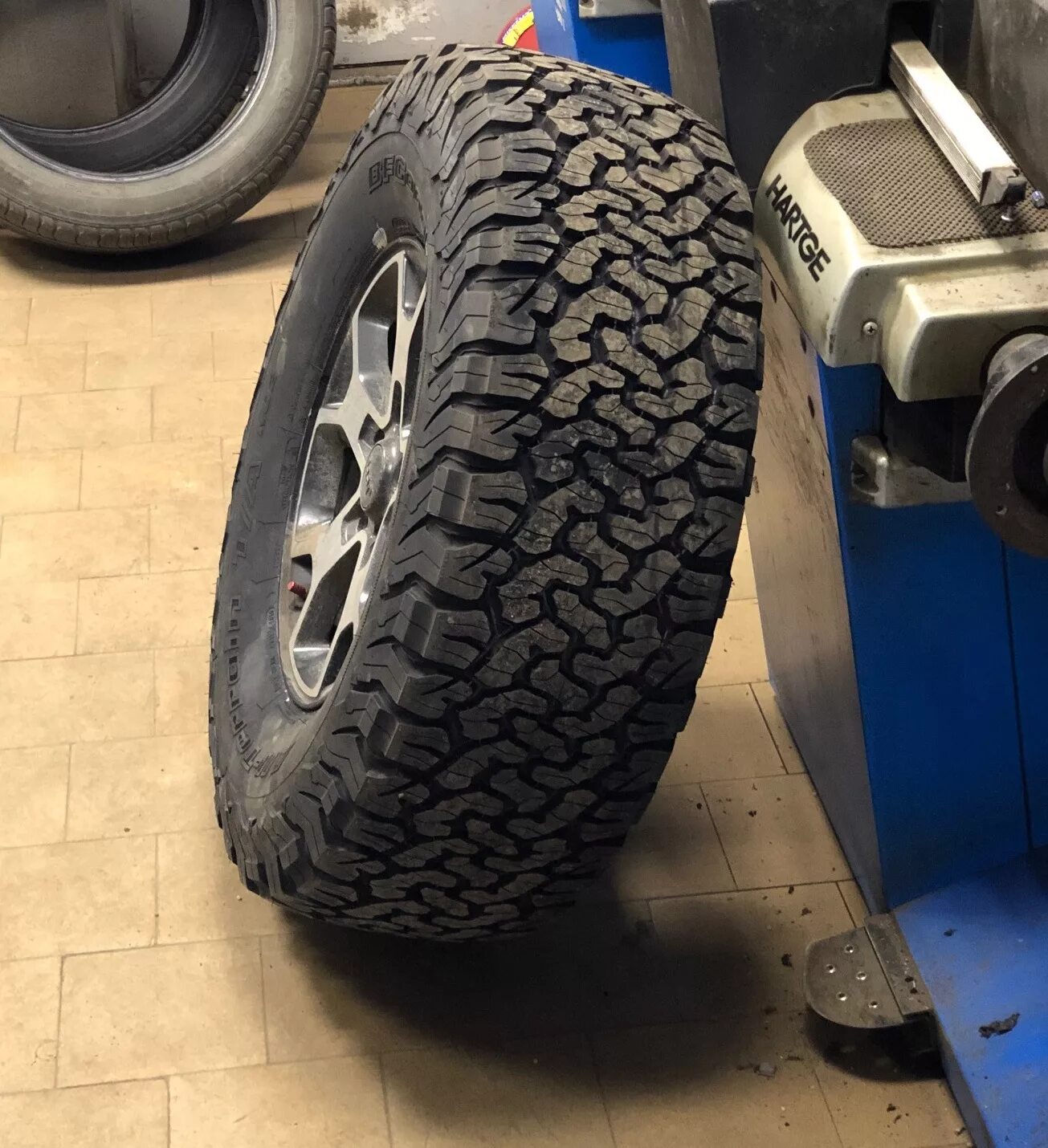 Tire m/t a/t. Rockproof 245/70 r17 119/116q. 315 70 r17. 285/65r17 a/t roadcruza ra1100 lt. Mickey thompson baja atz 37 13.