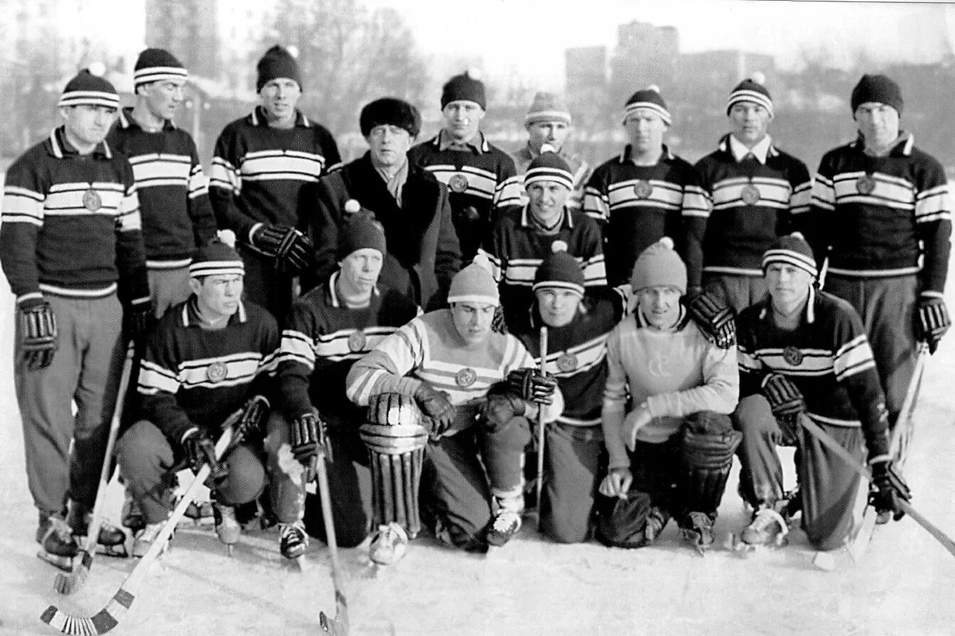 Сборная СССР по хоккею с мячом 1957. Хоккей сборная. СССР 1963. Сборная СССР по хоккею 1970. Сборная СССР по хоккею 1961. Хоккей с шайбой нижний новгород