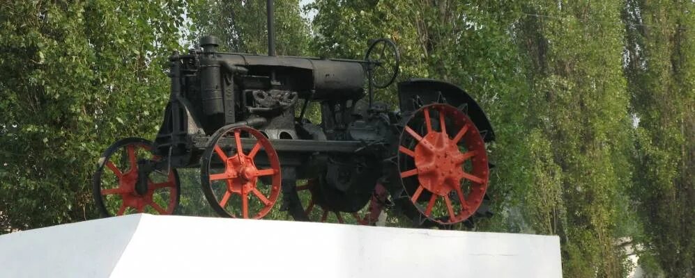 Село хохол воронежской. Поселок хохол Воронежской области. РП Хохольский Воронежская область. Хохольский район достопримечательности. Достопримечательности Хохольского района Воронежской области.