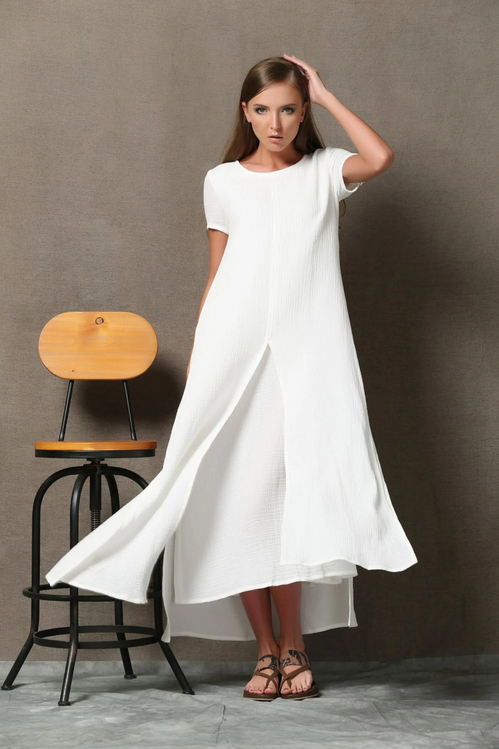 Белое платье макси плюс сайз. Льняное платье. Белое льняное платье. Стильные льняные платья.
