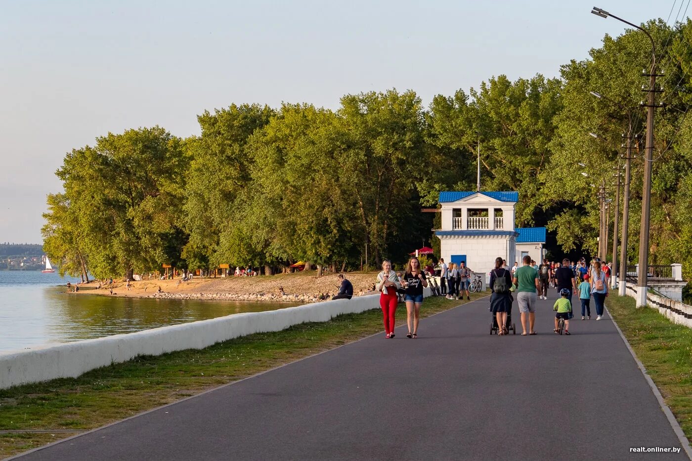 Минские моря цены. Заславское водохранилище Минск. Зона отдыха Минское море. Минское море Минск. Дамба Минского моря.