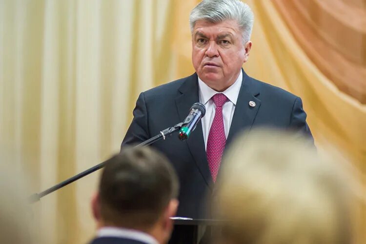 Мэр челнов магдеев. Мэр челнов магдеев