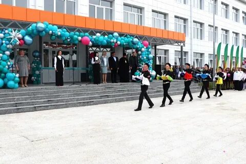 Торжественное открытие школы