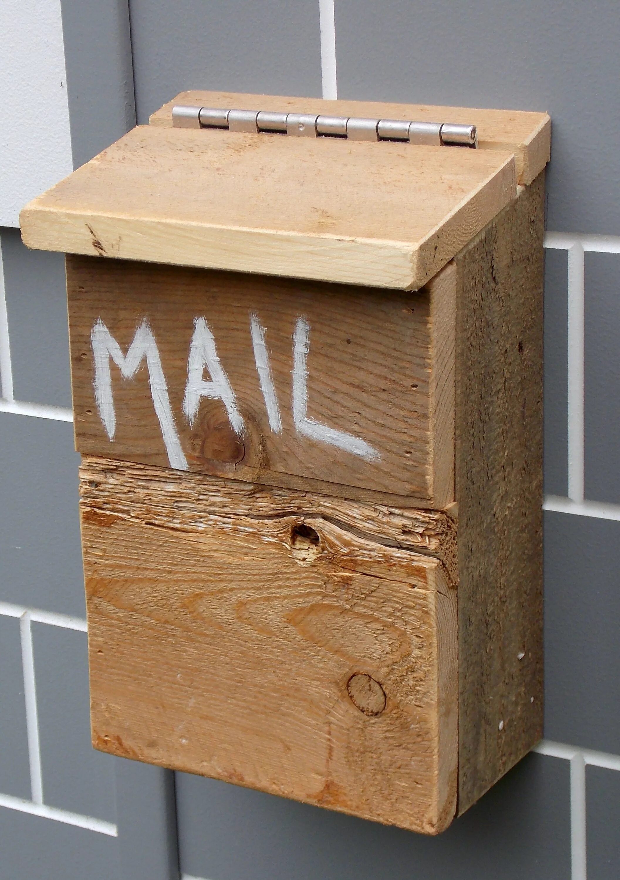 делаем почтовый ящик. почтовой язик из фанера. почтовый ящик из дерева. почтовой язик из фанера. делаем почтовый ящик.