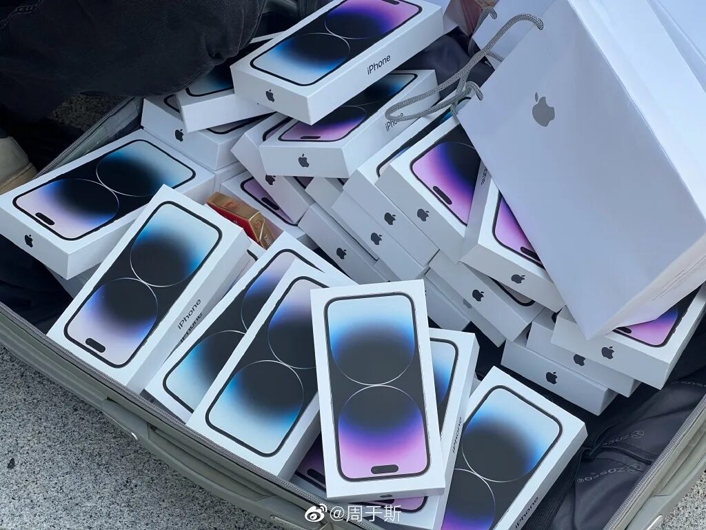 Магазин списанной техники apple за 0. Iphone 14 Pro. Apple iphone 14 Pro Max. Iphone 14 Pro Max коробка. Iphone 14 Pro Max 2022.