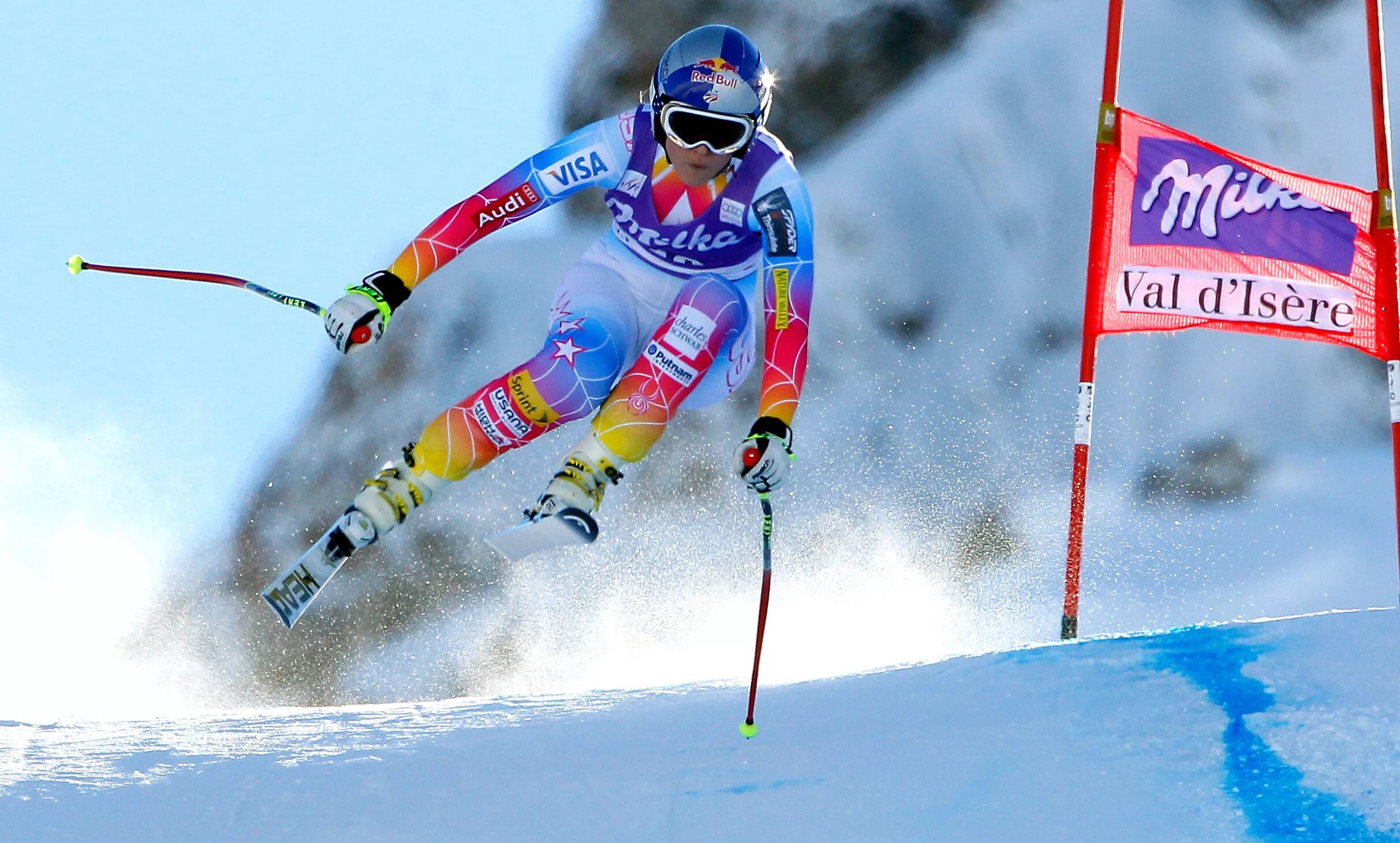 Виды гонок на лыжах. Скоростной спуск горнолыжный спорт. Горные лыжи скоростной спуск. Лыжный спорт слалом. Лыжный спорт скоростной спуск и слалом.