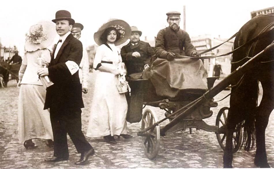 1909 год россия. Россия в конце 19 века. Болотная площадь москва 20 года 20 века. Горожанин начала 20 века. Горожанин начала 20 века.