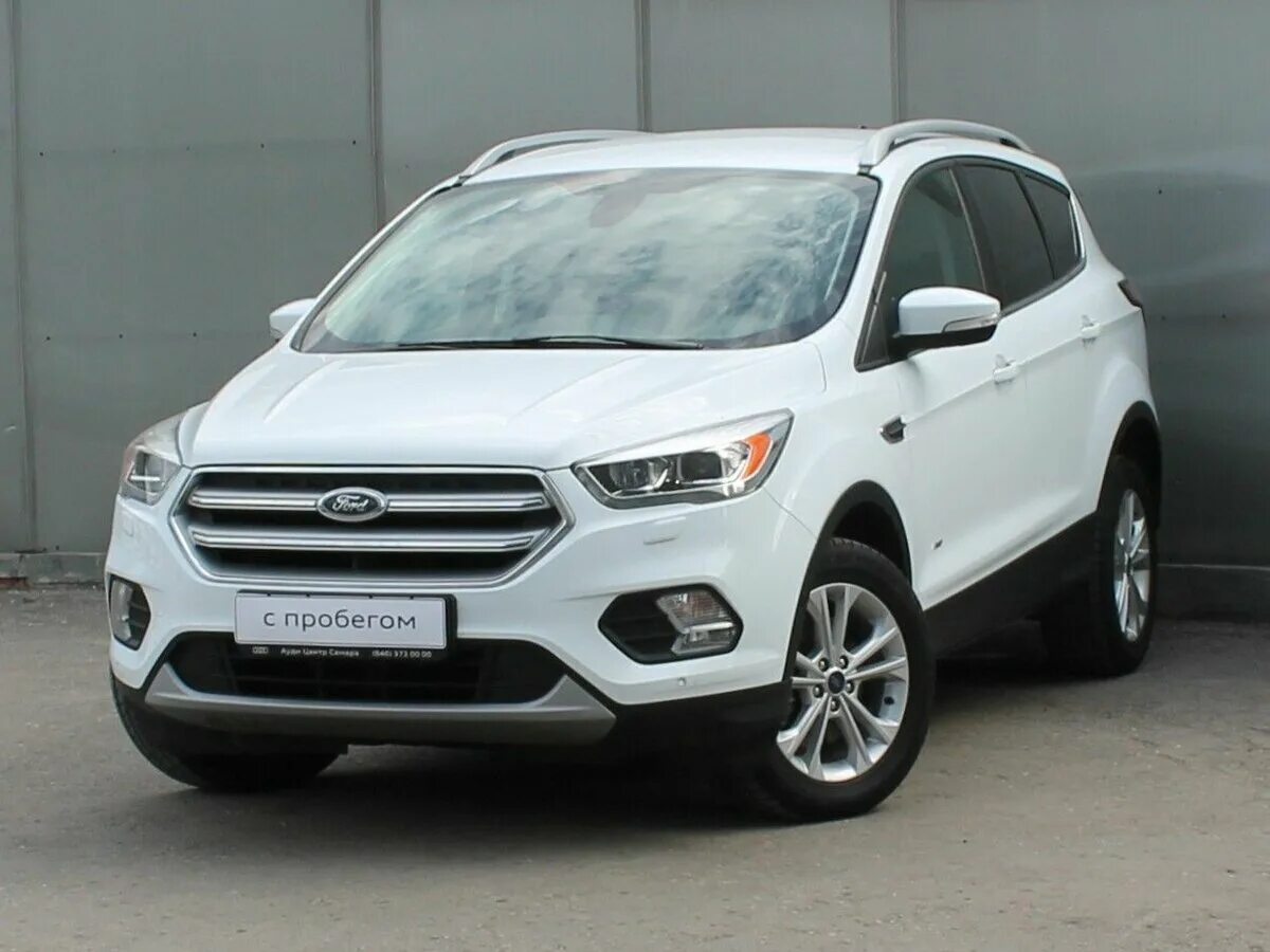 Ford Kuga белый. Ford Kuga 2 белый. Форд Куга 2017 белый. Форд Куга 2018 белый.