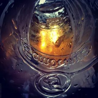 Внутри стакана