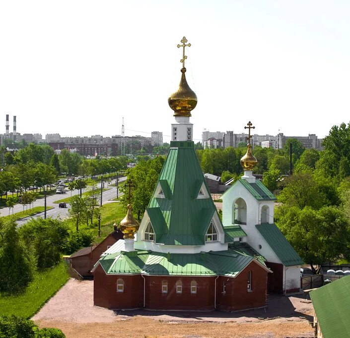 Храм на доблести. Храм иоанна милостивого на улице доблести. церковь иоанна милостивого в южно-приморском парке. храм иоанна милостивого спб. храм покрова богородицы в южно приморском парке.