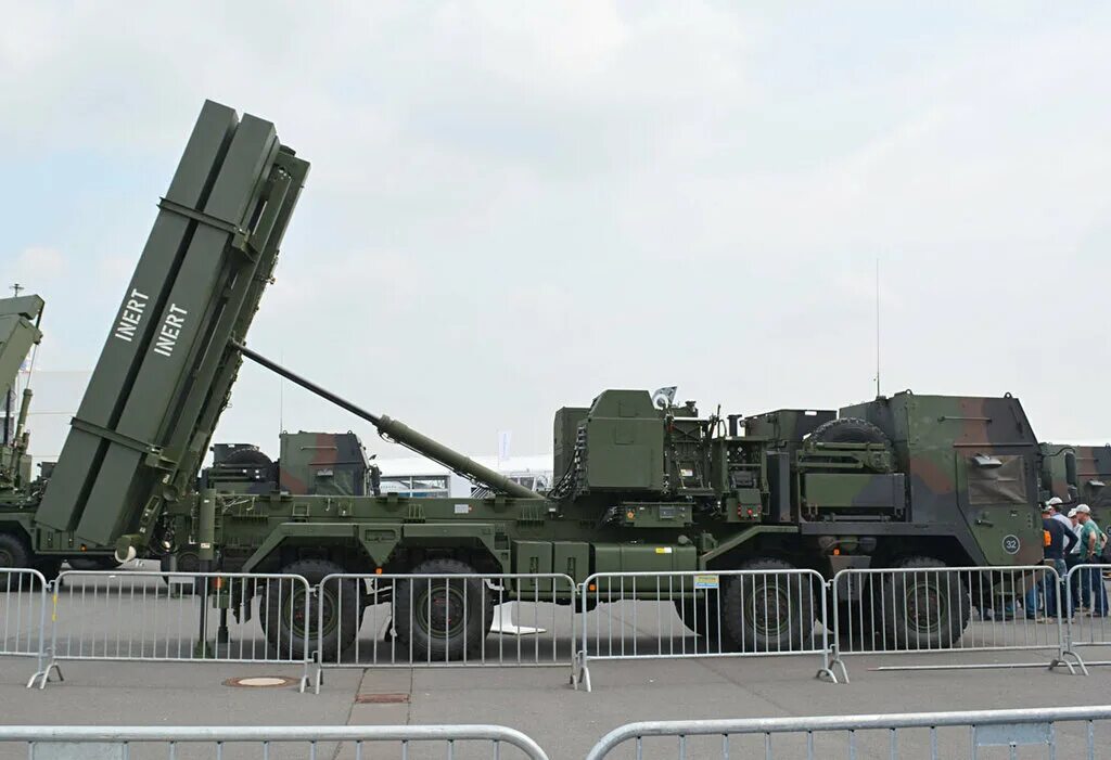 Впк европы. Вооружение нато. Оборонное предприятие. Бронетанковая промышленность впк. Военно промыш комплекс.