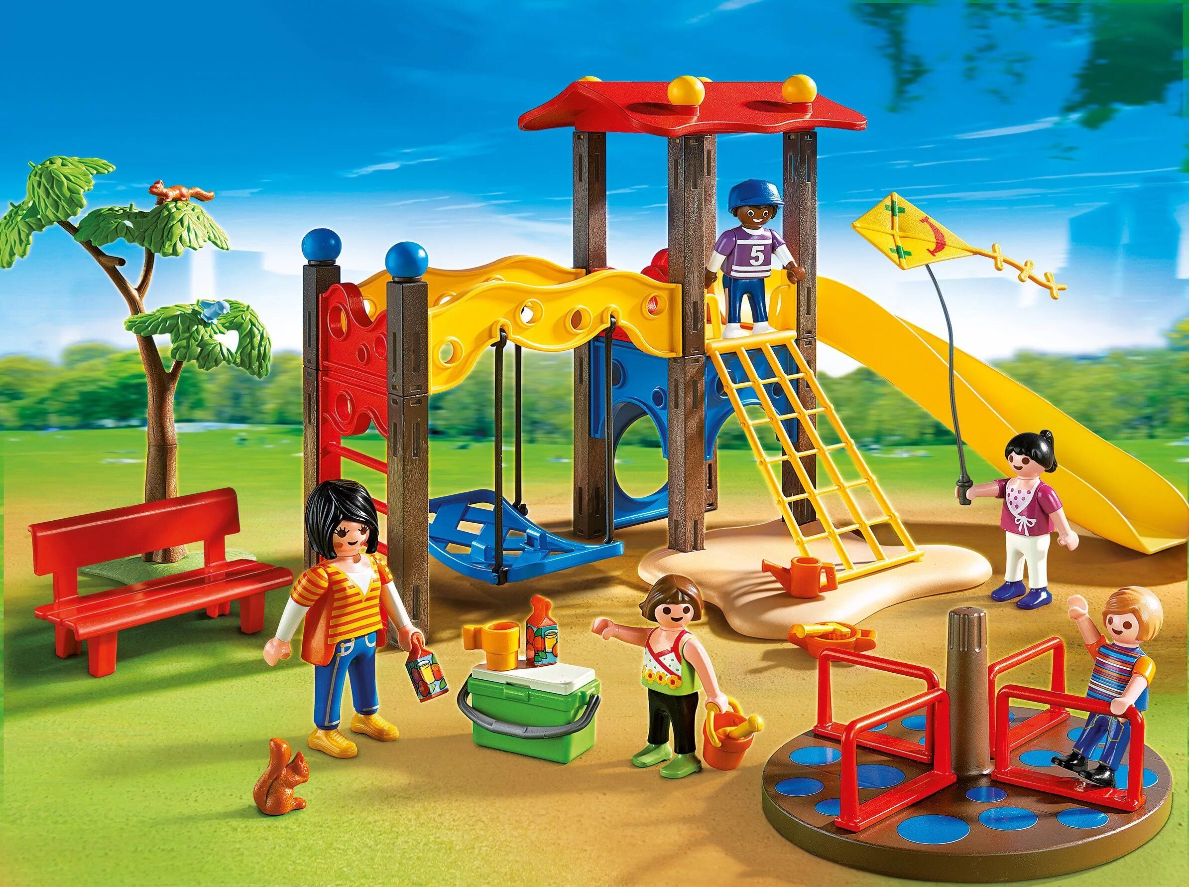 Игра новый playground. Набор с элементами конструктора Playmobil City Life 5024 игровая площадка. Плеймобиль парк. Дети на площадке.