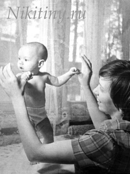 Многодетную семью никитиных. Дети никитиных. многодетная семья никитиных. семья никитиных мать. дети семьи никитиных сейчас.