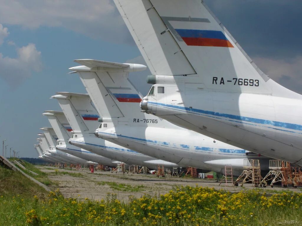 Аэродром таганрог. Ил 76 таганрог. таганрог центральный аэродром. таганрог военный аэродром. авиабаза таганрог.
