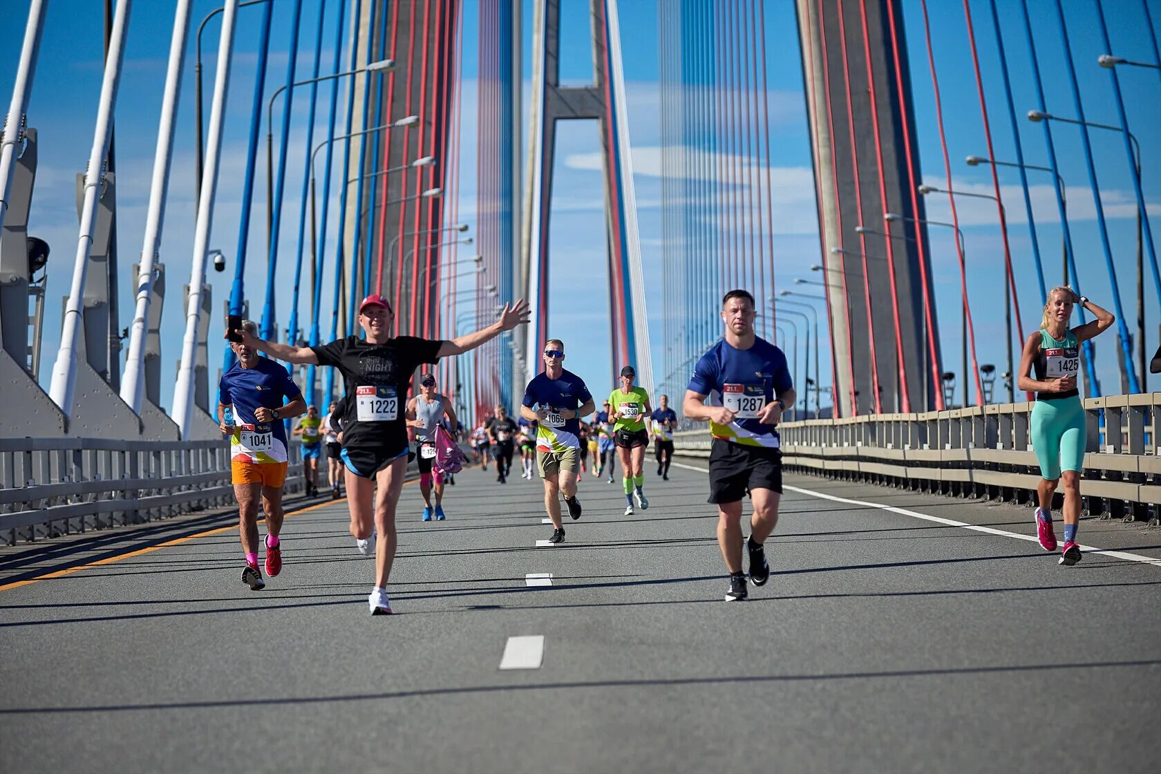 Седьмой марафон. Марафон казань бег. Марафон 7. Марафонцы. Марафон рекорд мира.