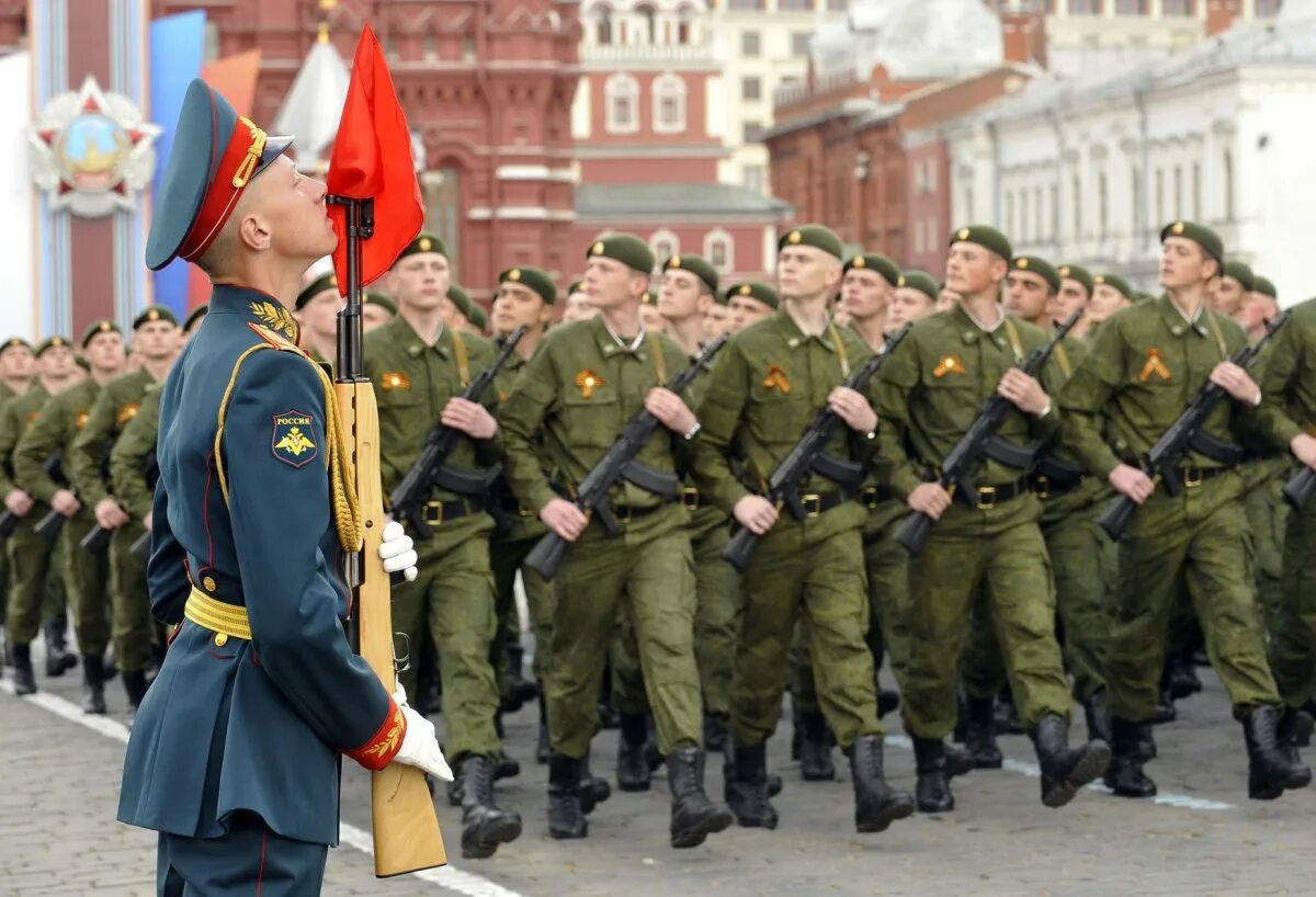 Вс рф служил. Военная служба. Служба в Российской армии. Военные России. Военнослужащий.