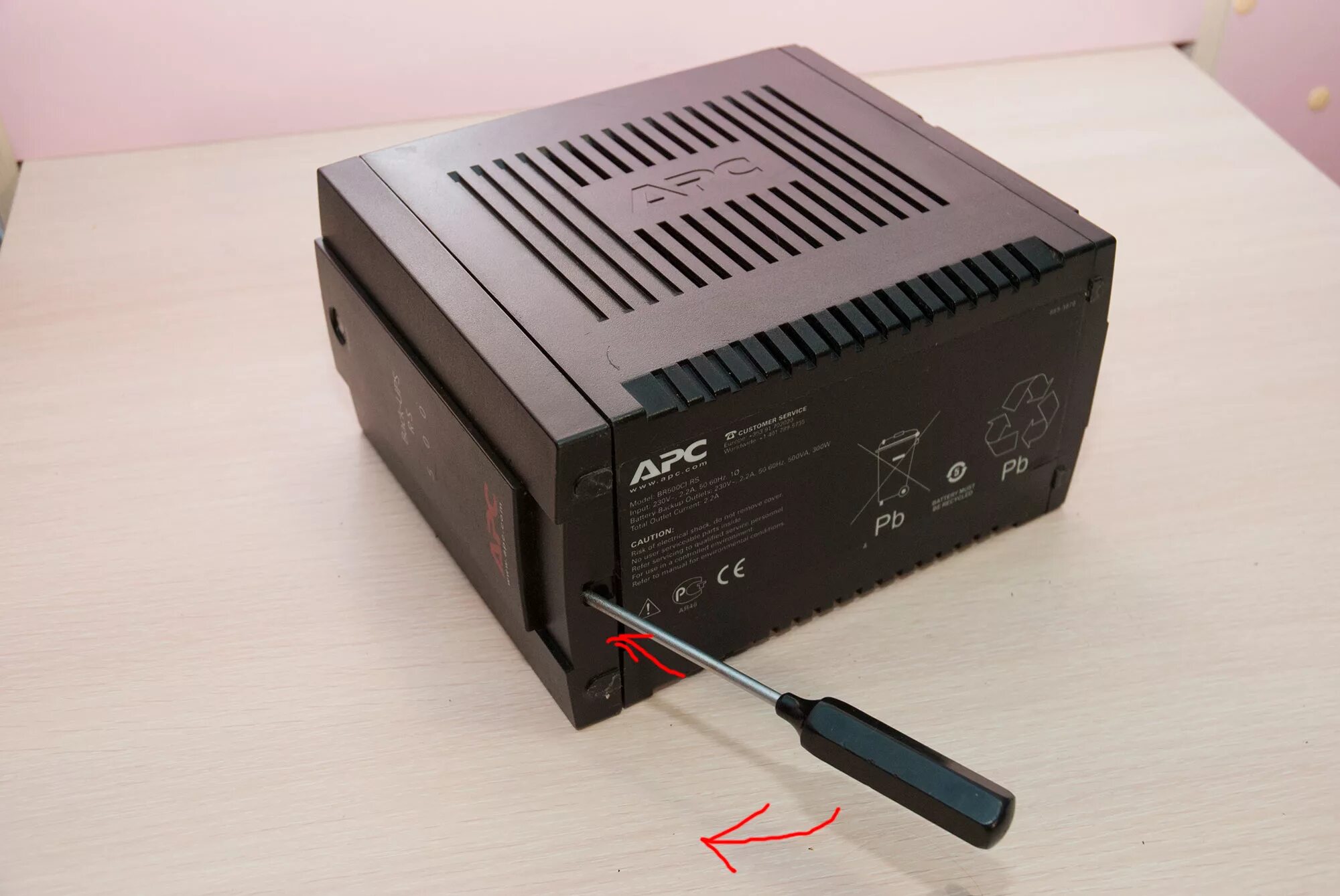LostAngeL Замена аккумулятора APC Back-UPS RS 500 - ремонт с видео
