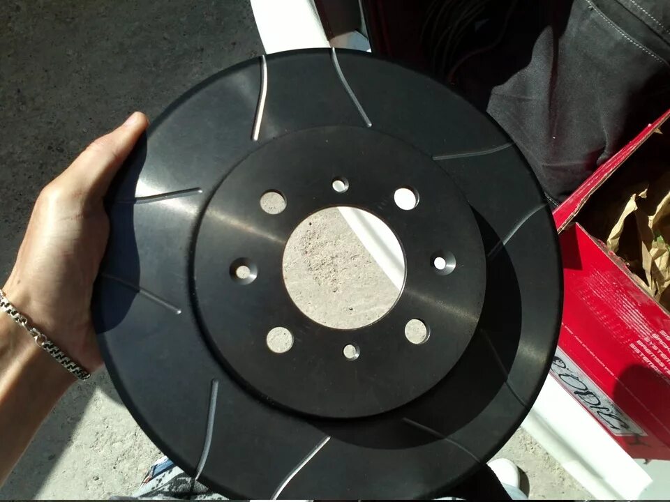 Передние тормозные диски хонда цивик 4д. Тормозные диски хонда цивик 4д 2007. Тормозные диски цивик 4д. Тормозные диски цивик 4д. Задние тормозные диски хонда цивик 4д.