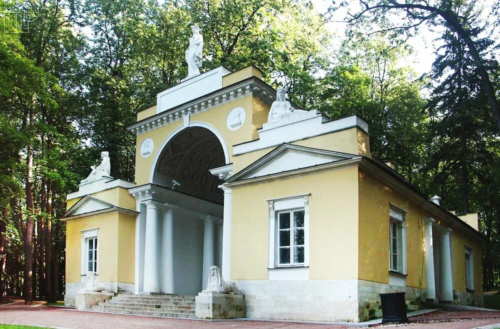 Павильон миловида в царицыно сфинксы. Музей-заповедник царицыно миловида. Беседка миловида в царицыно. Беседка миловида в царицыно. Павильон миловида в царицыно.