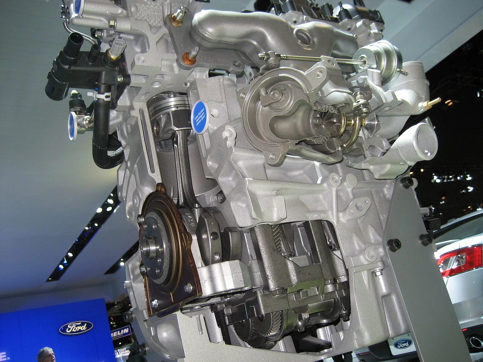 Ford ECOBOOST 2.0. Мотор ECOBOOST 2.0. Форд Куга двигатель 2,0. Pt204 Land Rover.