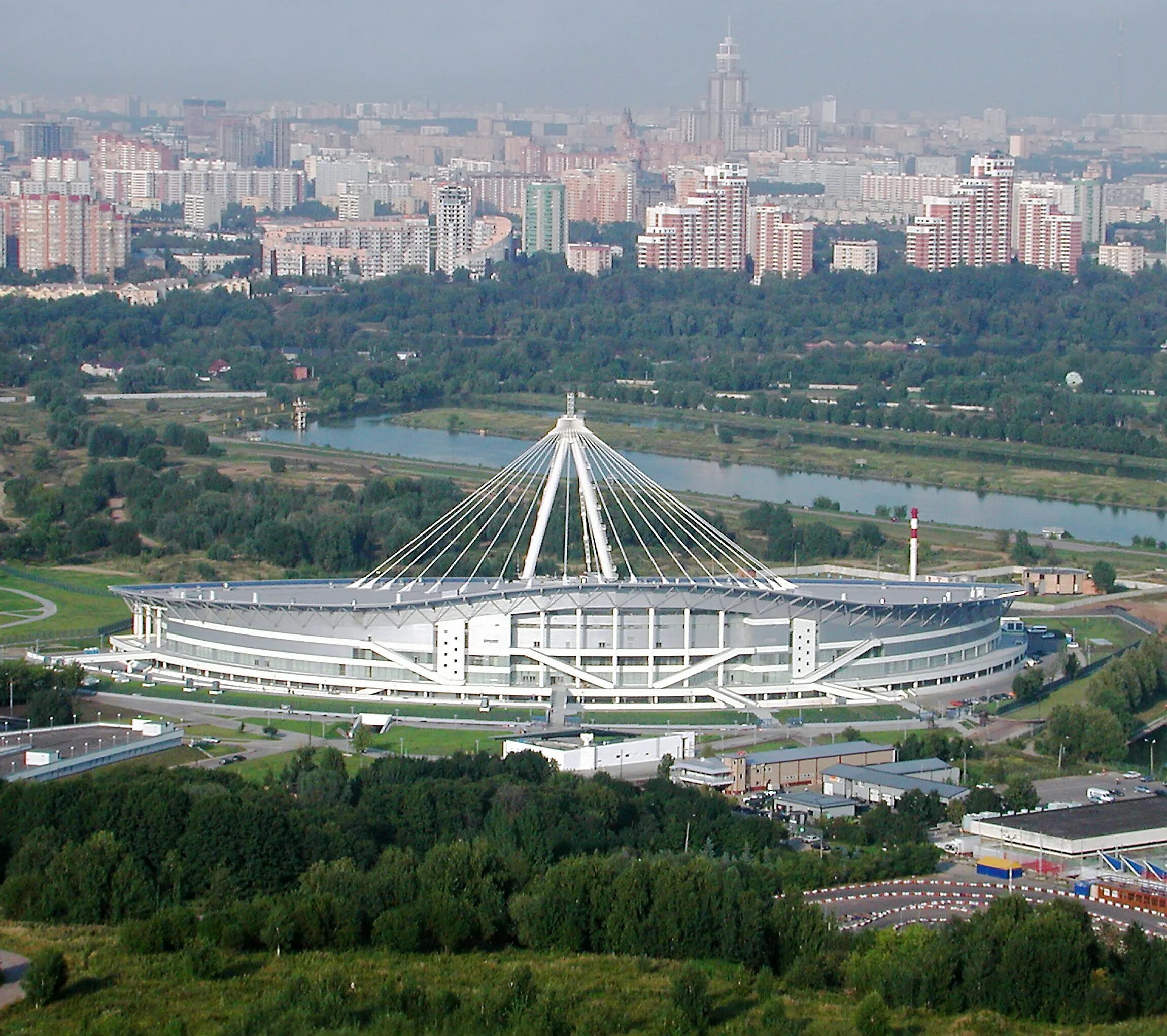 Стадион крылатское. Ледовый дворец Крылатское. Дворец ледового спорта Крылатское. Крытый конькобежный центр в Крылатском. Стадион Крылатское Москва.