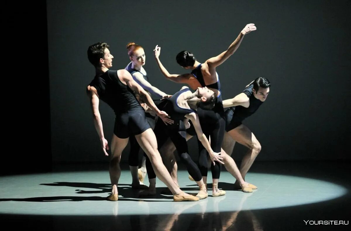 аэробные танцы. Daniel desiree bachata. линди хоп танцоры. красивая девушка танцует. современные клубные танцы.