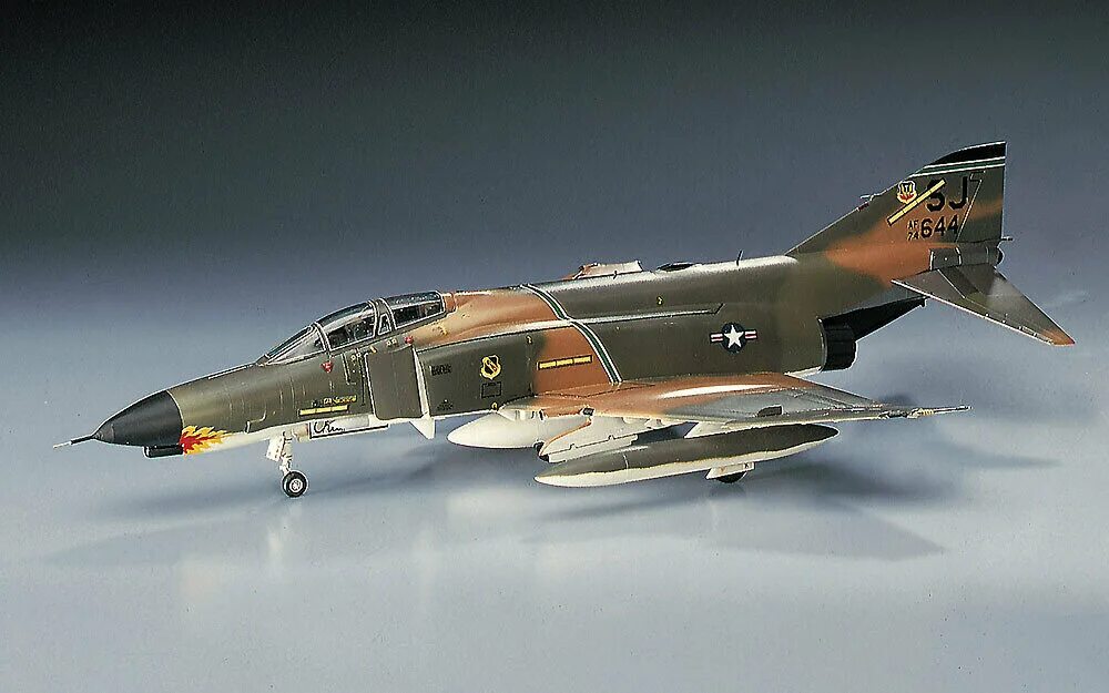 F 72 c. F-4e Phantom II Hasegawa, 1/72. 00332 Самолет f-4e Phantom II Hasegawa, 1/72. F-4 Hasegawa 1/72. F 4 Phantom Hasegawa 1/72.