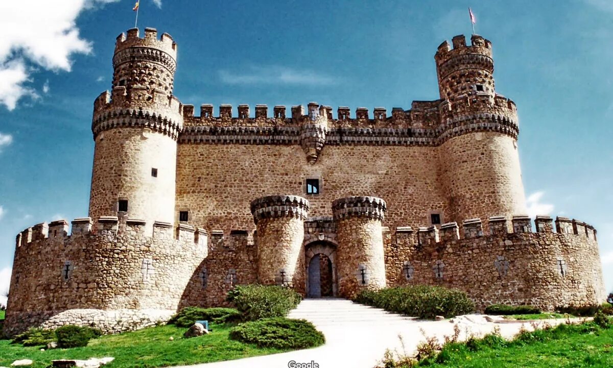 Мансанарес эль реаль. El castle. Мансанарес замок в испании. Замок мансанарес. Замок мансанарес-эль-реал.