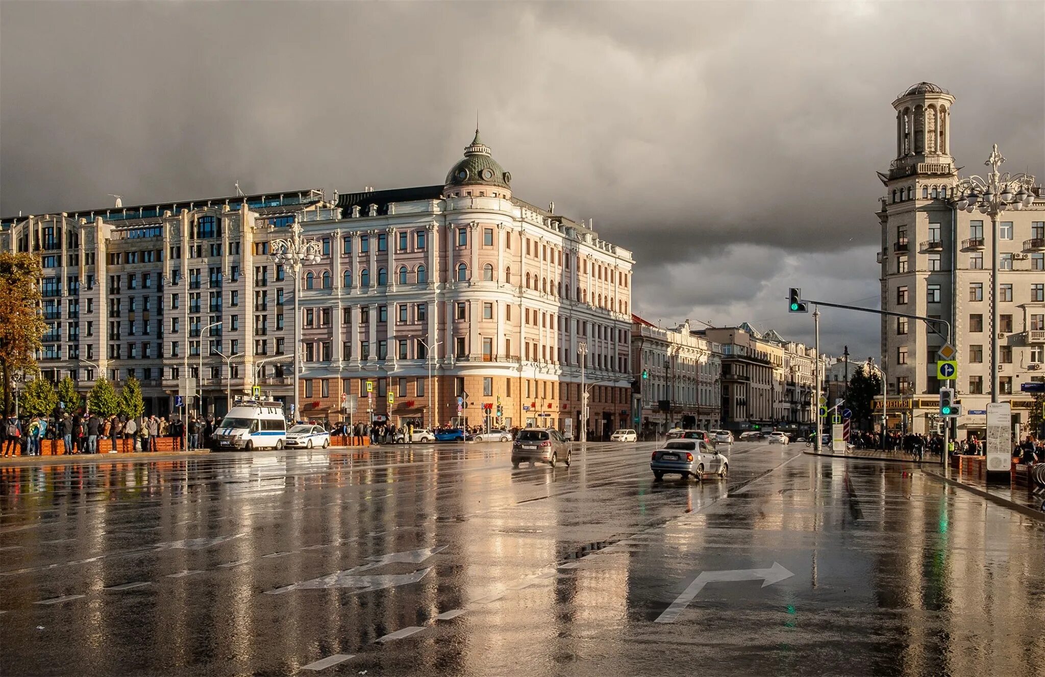 Тверская Москва. Тверская улица панорама. Панорама Тверская улица Москва. Тверская улица Санкт-Петербург.