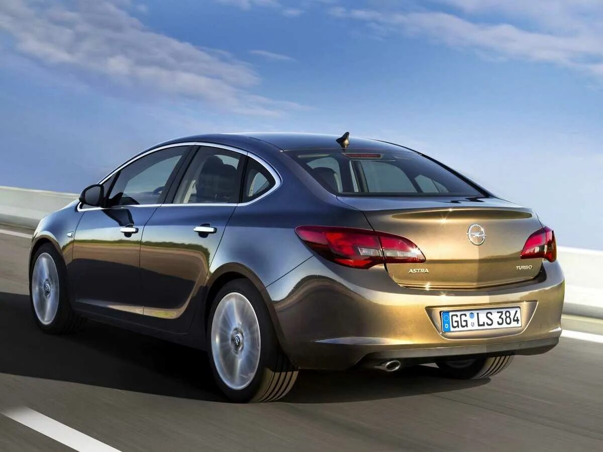 Опель 2015 купить. Opel Astra 2021 sedan. Opel Astra 2013. Opel Astra 2021 седан.